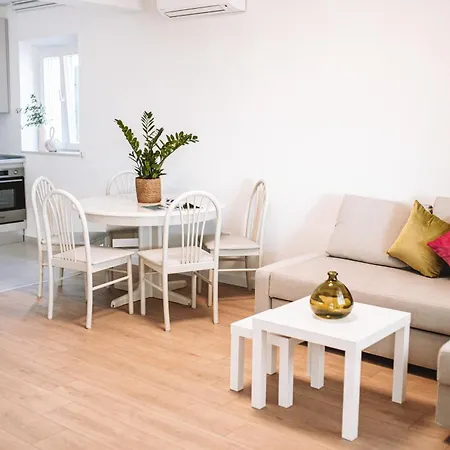 Villa Ardura - Island Holiday Residence **** Bol. Island Brac Room photo