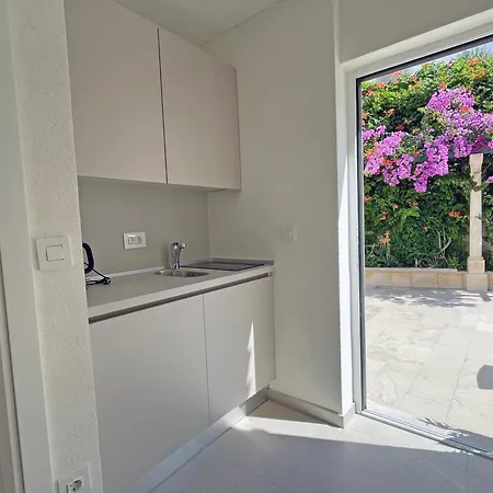 Villa Ardura - Island Holiday Residence **** Bol. Island Brac Room photo