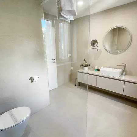 Villa Ardura - Island Holiday Residence **** Bol. Island Brac Room photo