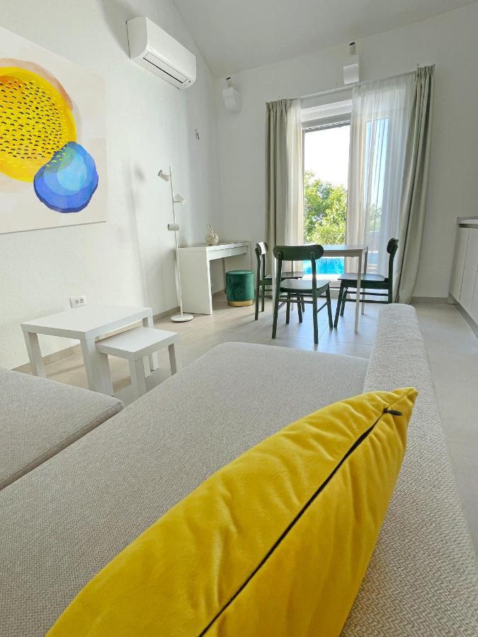 Ardura - Island **** Bol. Island Brac Apartment *