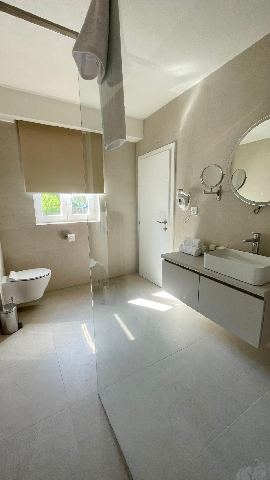 Ardura - Island **** Bol. Island Brac Apartment